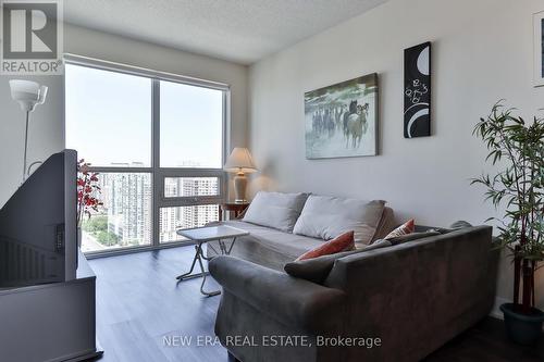 3408 - 510 Curran Place, Mississauga, ON - Indoor Photo Showing Living Room