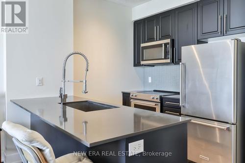 3408 - 510 Curran Place, Mississauga, ON - Indoor Photo Showing Kitchen With Stainless Steel Kitchen