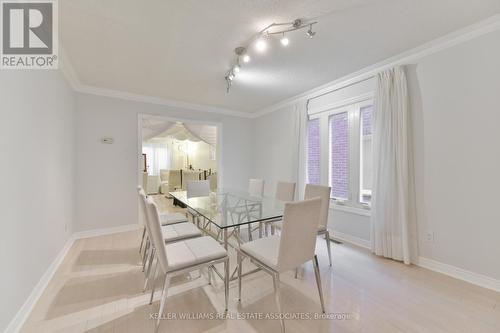 33 Hartford Trail, Brampton, ON - Indoor Photo Showing Dining Room