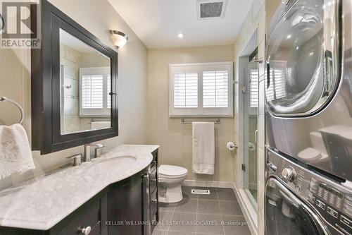 33 Hartford Trail, Brampton, ON - Indoor Photo Showing Bathroom