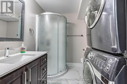 94 Robert Parkinson Drive, Brampton, ON - Indoor Photo Showing Laundry Room