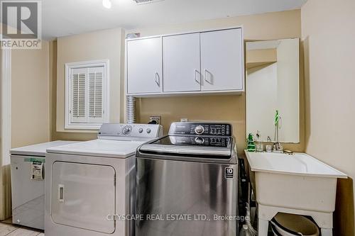 622 Claymeadow Avenue, Mississauga, ON - Indoor Photo Showing Laundry Room