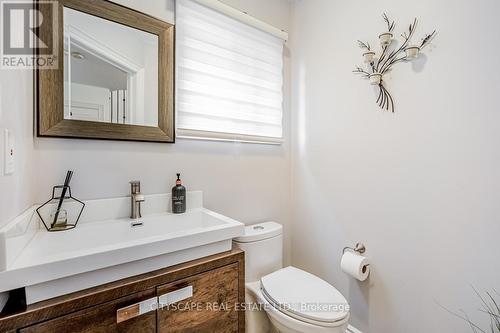 622 Claymeadow Avenue, Mississauga, ON - Indoor Photo Showing Bathroom