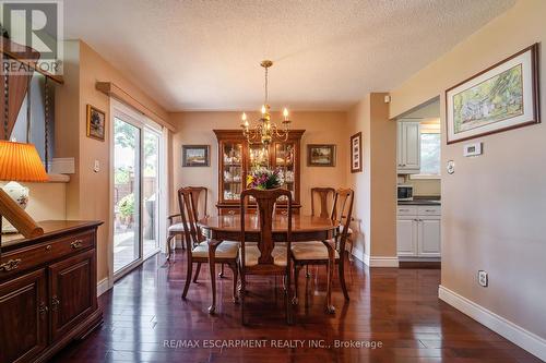 796 Thistle Down Court, Mississauga, ON - Indoor Photo Showing Dining Room