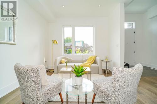 23 Blueking Crescent, Toronto, ON - Indoor Photo Showing Living Room