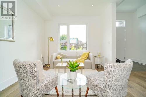 23 Blueking Crescent, Toronto (Rouge), ON - Indoor Photo Showing Living Room