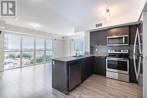 608 - 2152 Lawrence Avenue, Toronto, ON - Indoor Photo Showing Kitchen With Stainless Steel Kitchen With Upgraded Kitchen