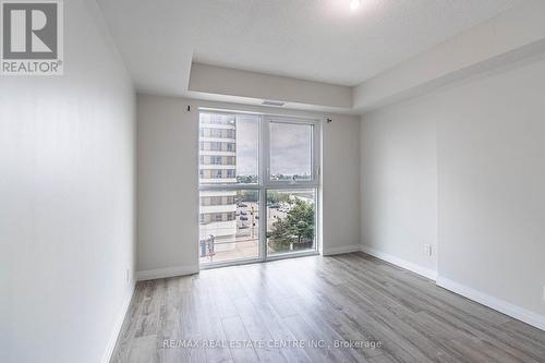 608 - 2152 Lawrence Avenue, Toronto, ON - Indoor Photo Showing Other Room