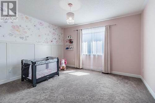 944 Larter Street, Innisfil, ON - Indoor Photo Showing Bedroom
