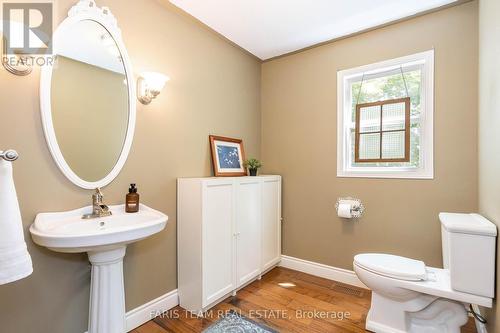 964 Corner Avenue, Innisfil, ON - Indoor Photo Showing Bathroom