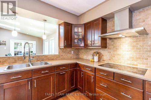 964 Corner Avenue, Innisfil, ON - Indoor Photo Showing Kitchen With Double Sink