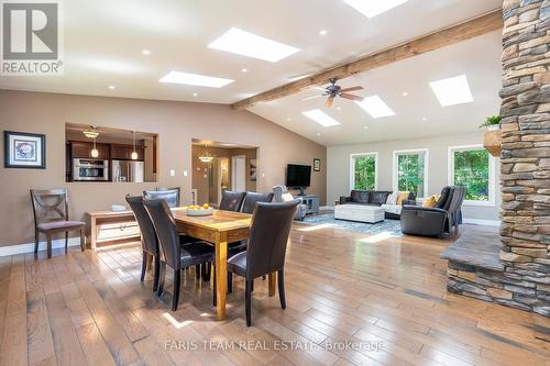 964 Corner Avenue, Innisfil, ON - Indoor Photo Showing Dining Room