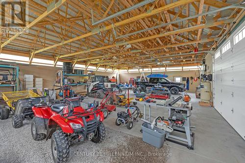 3649 Concession 7 Road, Adjala-Tosorontio, ON - Indoor Photo Showing Garage