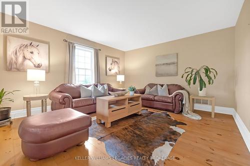 3649 Concession 7 Road, Adjala-Tosorontio, ON - Indoor Photo Showing Living Room