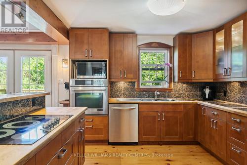 623 Varney Road, Georgina (Historic Lakeshore Communities), ON - Indoor Photo Showing Kitchen