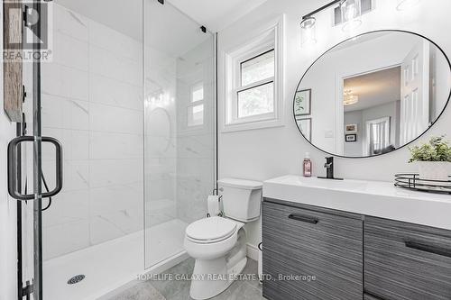53 Priscilla'S Place, Barrie, ON - Indoor Photo Showing Bathroom