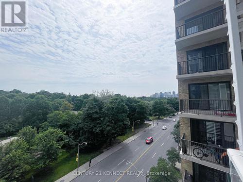 613 - 3018 Yonge Street, Toronto (Lawrence Park South), ON - Outdoor