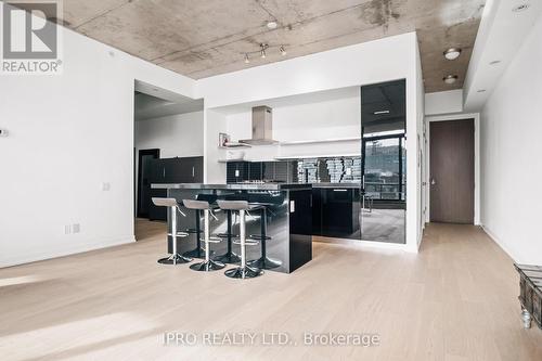 560 King Street W, Toronto, ON - Indoor Photo Showing Kitchen