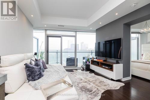 5110 - 14 York Street, Toronto, ON - Indoor Photo Showing Bedroom