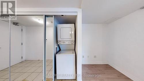 907 - 38 Grenville Street, Toronto, ON - Indoor Photo Showing Laundry Room