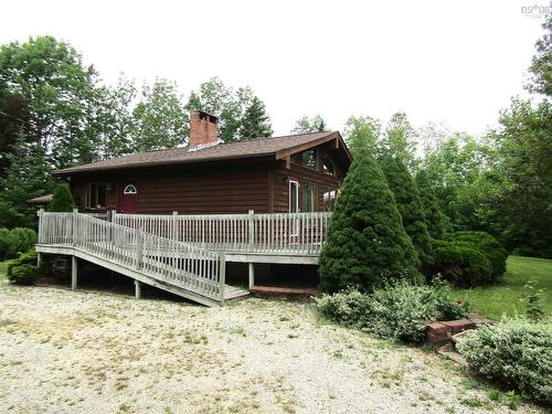 11 West Howell Lake Lane, Leville, NS 