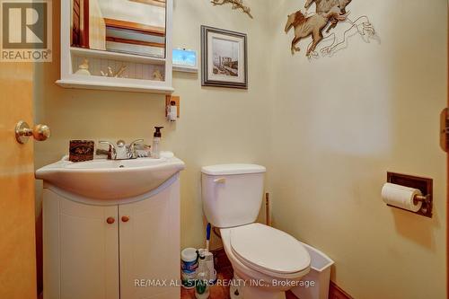 371 Sturgeon Point Road, Kawartha Lakes, ON - Indoor Photo Showing Bathroom