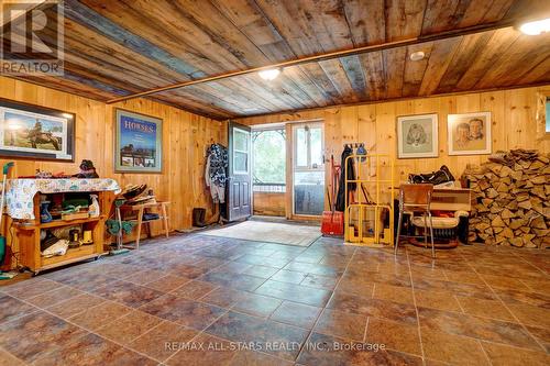 371 Sturgeon Point Road, Kawartha Lakes, ON - Indoor Photo Showing Other Room