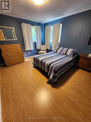 63 Thomas Drive, Kawartha Lakes, ON - Indoor Photo Showing Bedroom