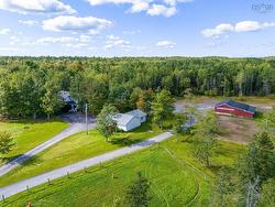 34 Horne Settlement Rd  Enfield, NS B2T 1A7