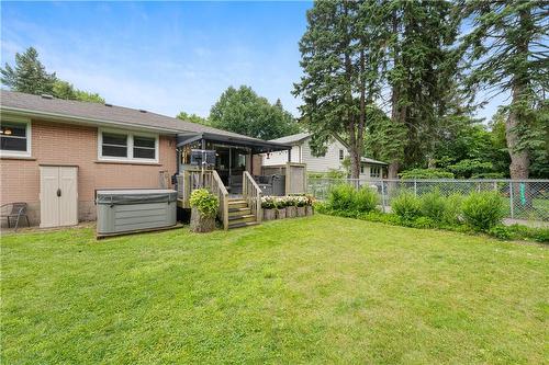 1063 Maplehurst Avenue, Burlington, ON - Outdoor