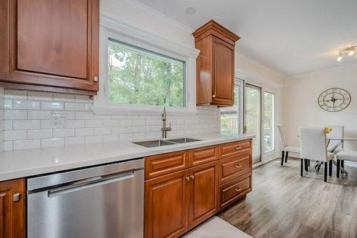 5264 Woodhaven Drive, Burlington, ON - Indoor Photo Showing Other Room