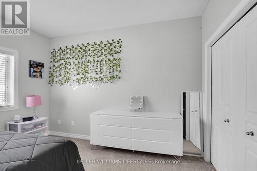 1670 Cedarcreek Crescent, London, ON - Indoor Photo Showing Bedroom