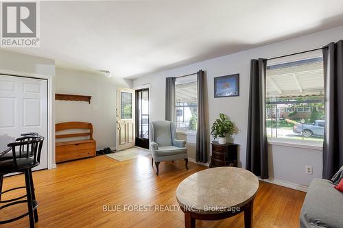 158 Odessa Avenue, London, ON - Indoor Photo Showing Living Room