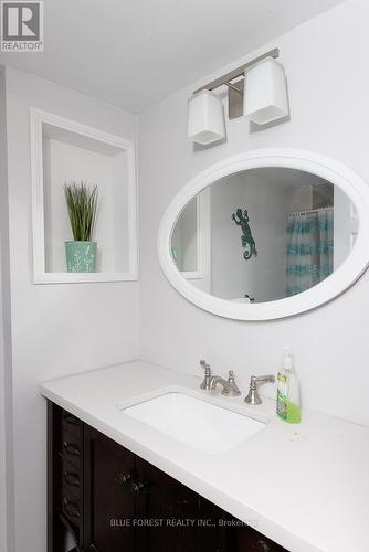 158 Odessa Avenue, London, ON - Indoor Photo Showing Bathroom