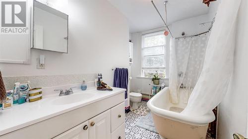 74 Circular Road, St. John'S, NL - Indoor Photo Showing Bathroom