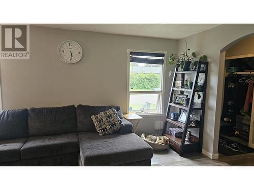 1904 Hemlock Street, Prince George, BC - Indoor Photo Showing Living Room