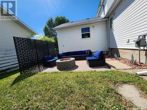 136 5Th Street Ne, Weyburn, SK - Outdoor With Exterior