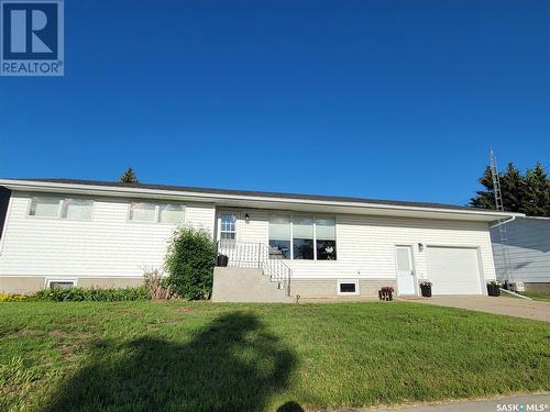 5023 Tribune Street, Macklin, SK - Outdoor