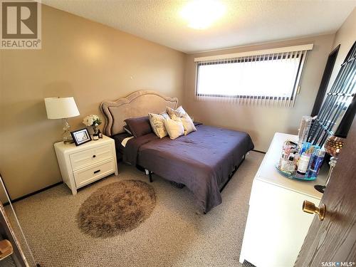 5023 Tribune Street, Macklin, SK - Indoor Photo Showing Bedroom