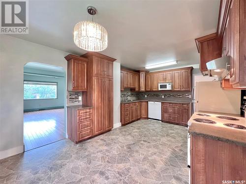 201 Main Street, Macrorie, SK - Indoor Photo Showing Kitchen