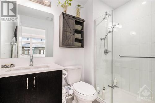 143 Fairweather Street, Ottawa, ON - Indoor Photo Showing Bathroom