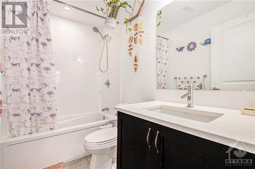 143 Fairweather Street, Ottawa, ON - Indoor Photo Showing Bathroom