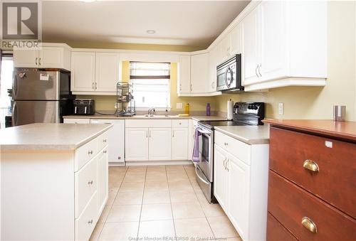 40 Trellis Crt, Moncton, NB - Indoor Photo Showing Kitchen