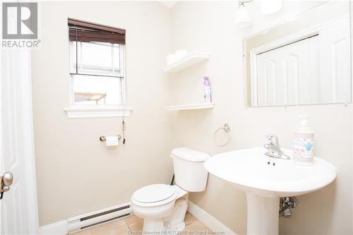40 Trellis Crt, Moncton, NB - Indoor Photo Showing Bathroom