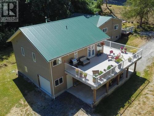 5930 Mowat Ave, Powell River, BC - Outdoor