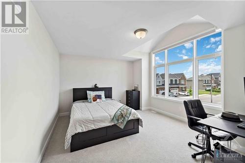 Bedrooms with large windows - 820 Mercier Crescent, Ottawa, ON - Indoor Photo Showing Bedroom
