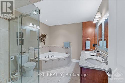 5940 Brophy Drive, Ottawa, ON - Indoor Photo Showing Bathroom