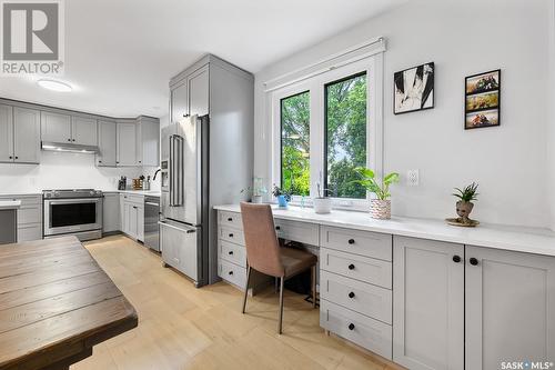 368 Lockwood Road, Regina, SK - Indoor Photo Showing Kitchen