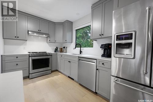 368 Lockwood Road, Regina, SK - Indoor Photo Showing Kitchen