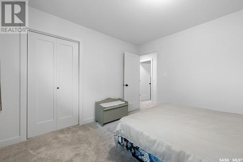 368 Lockwood Road, Regina, SK - Indoor Photo Showing Bedroom